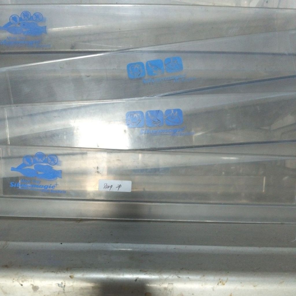 rak bawah freser/rak ikan kulkas Sharp 2pintu
