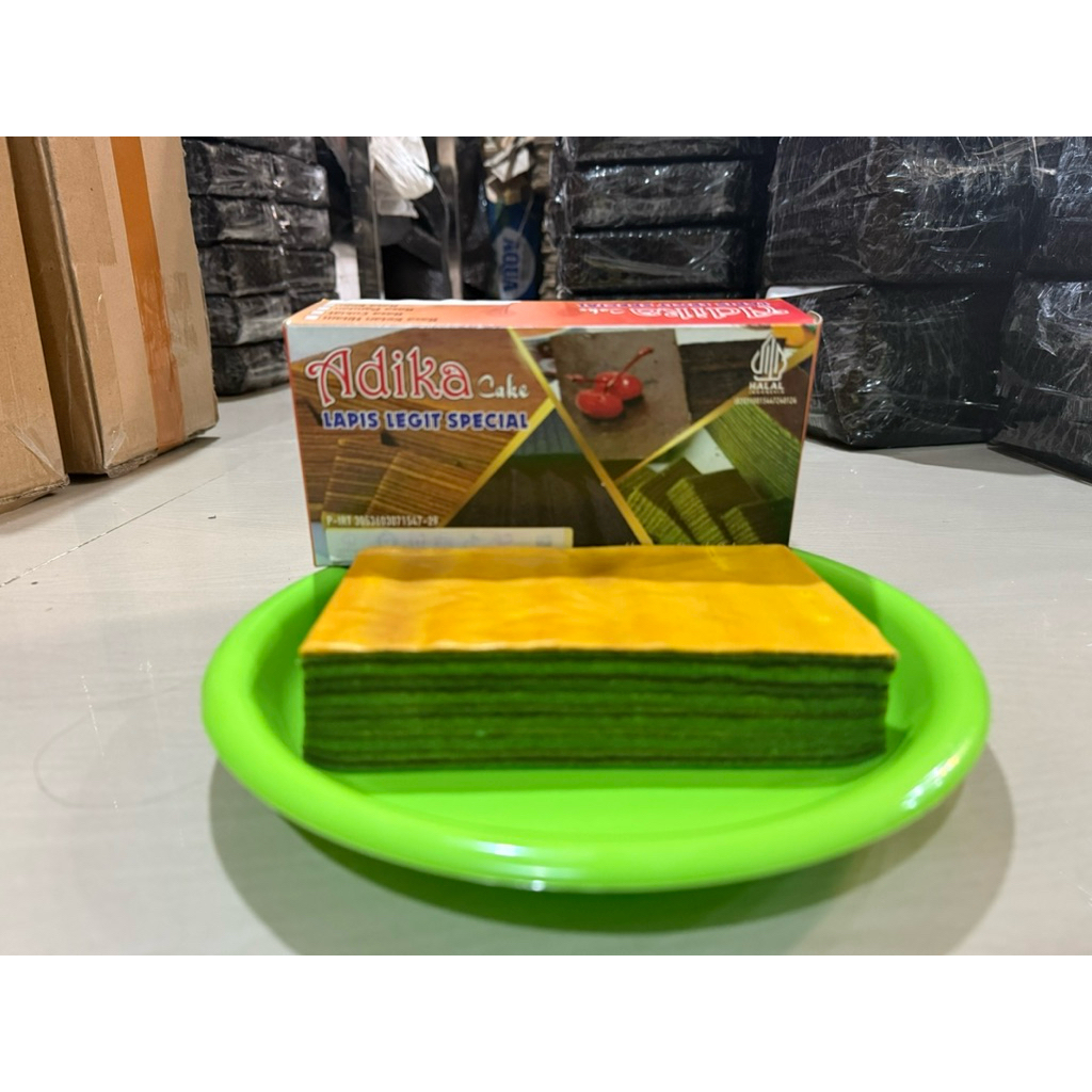 

PAKET HEMAT lapis legit spesial PANDAN ADIKA CAKE UK.16cmX8cm MOUST & BASAH 100% HALLAL