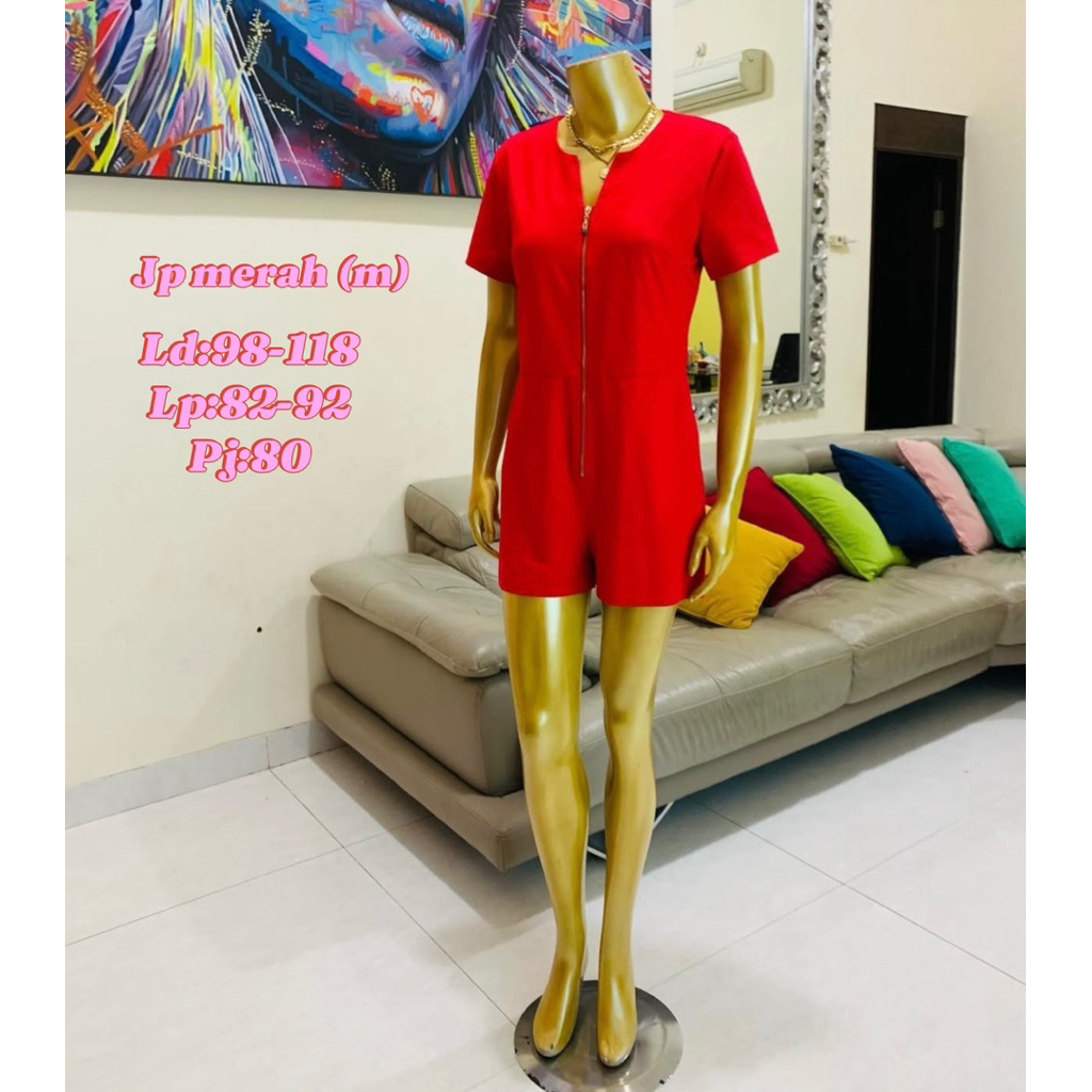 jumpsuit merah