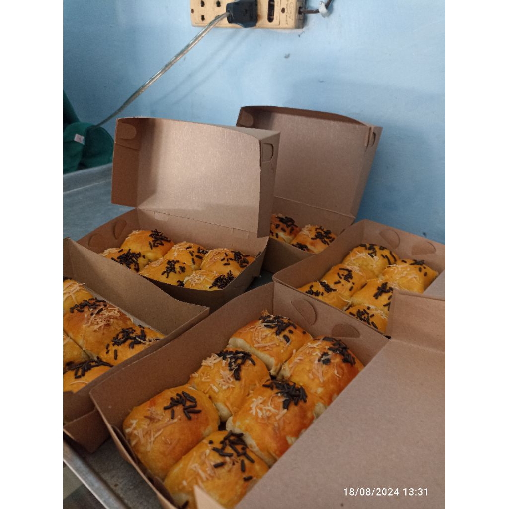 

bolen pisang coklat / bolen pisang keju/ bolen pisang coklat keju