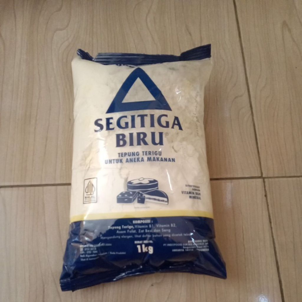 

1kg Tepung Segitiga Biru