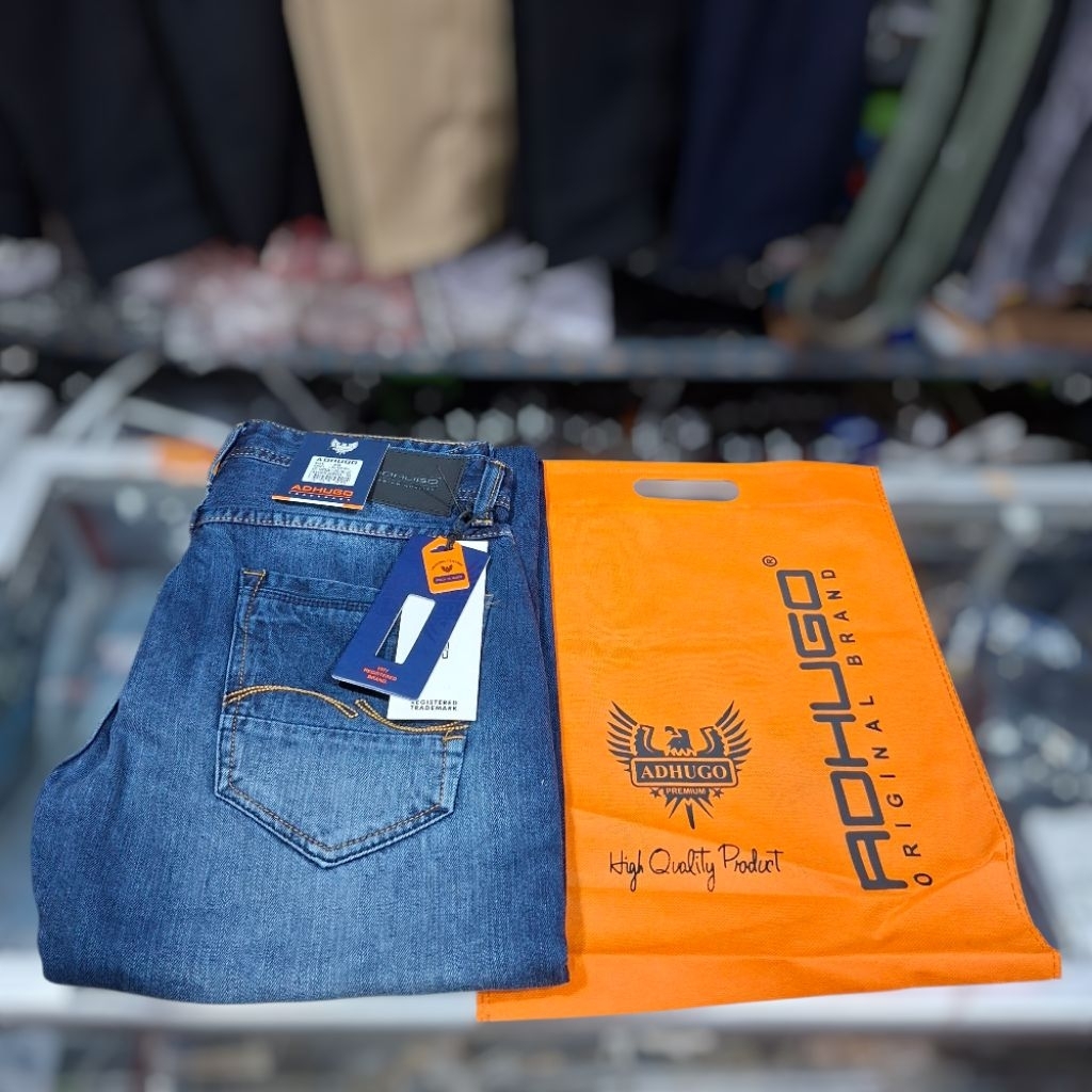 CELANA LEVIS PANJANG PRIA ORIGINAL MERK ADHUGO STANDAR FASHION WISKER SOFT JEANS DENIM PREMIUM✔️