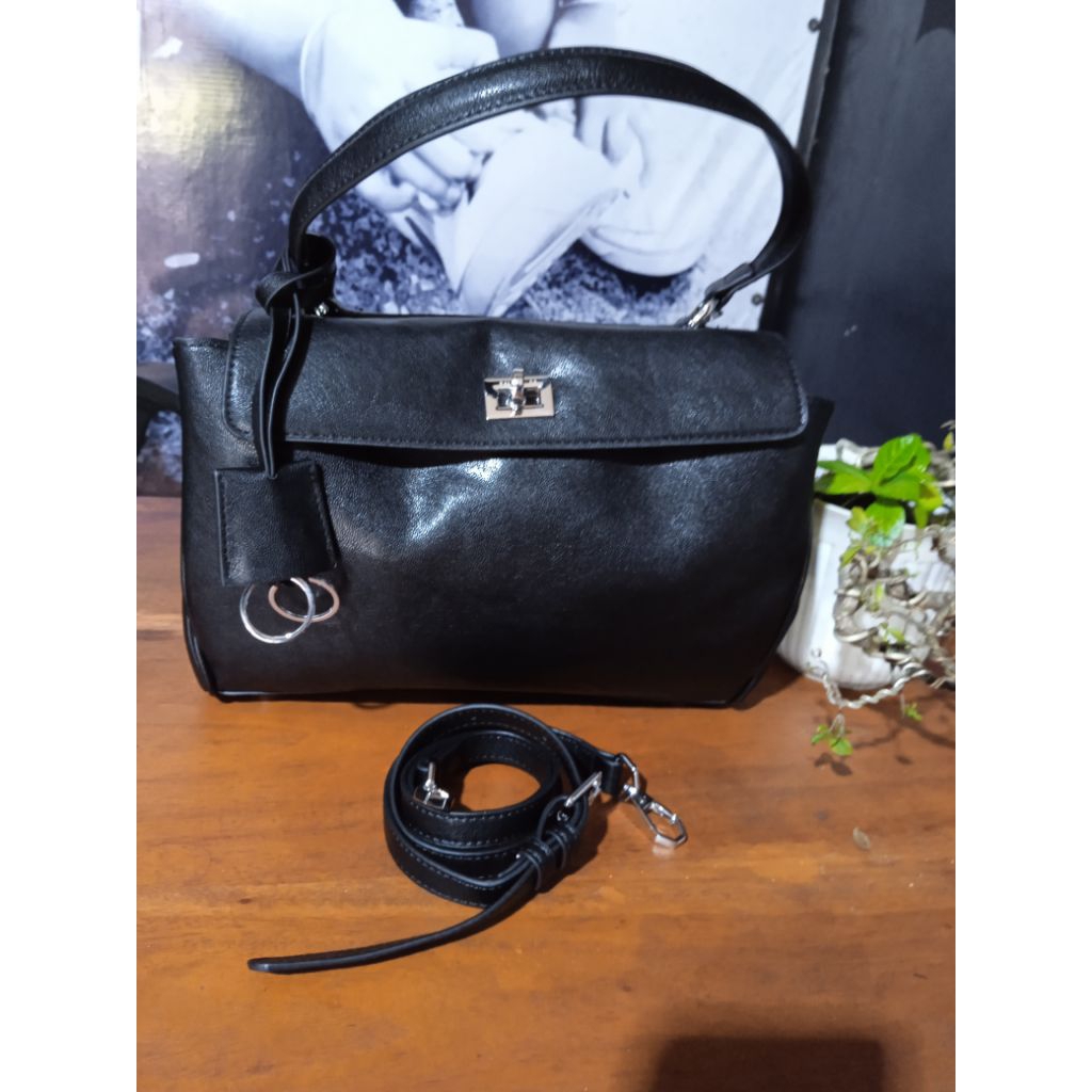 preeloved tas wanita BAL3N RODE00 good kondisi