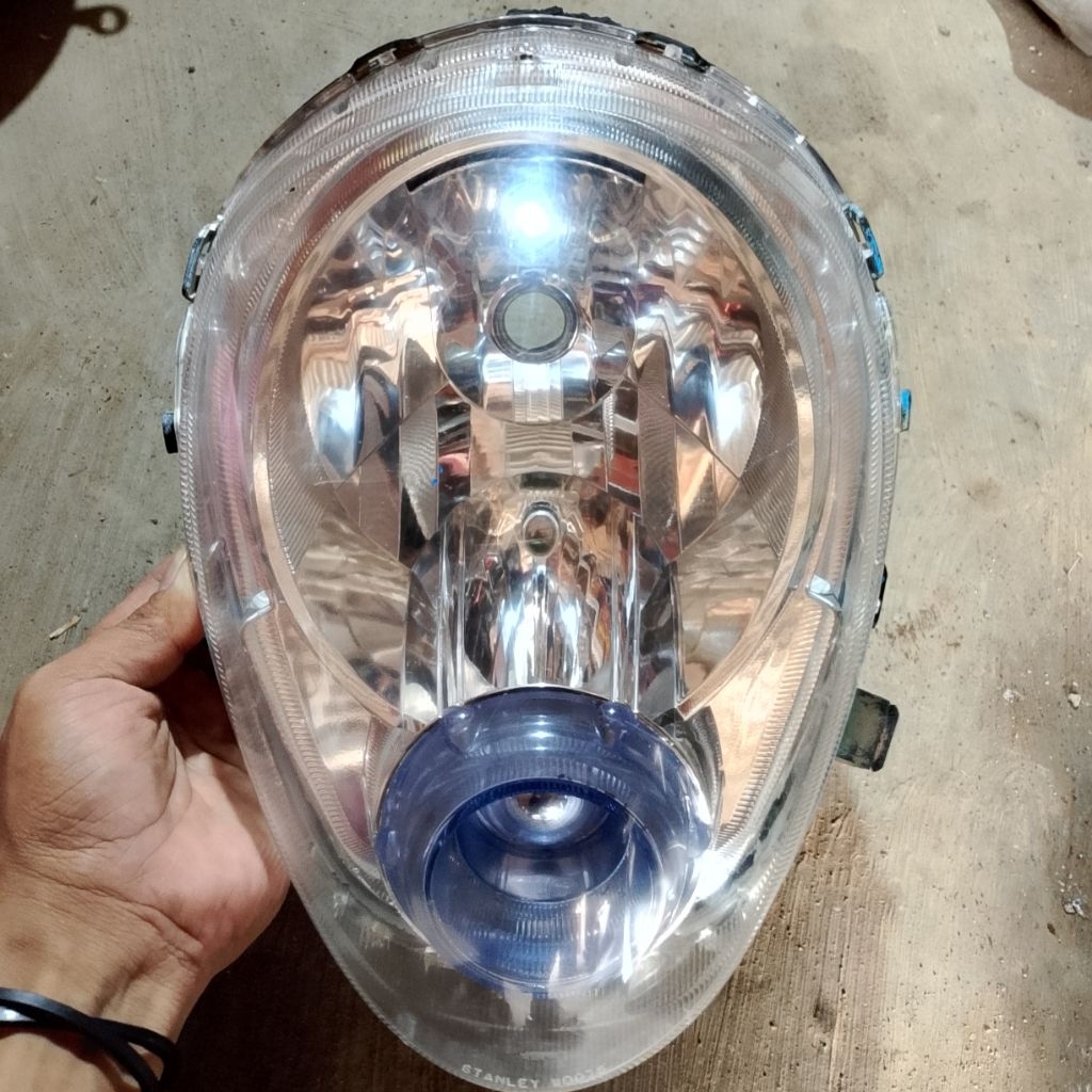 Reflektor lampu depan Honda Scoopy karbu original