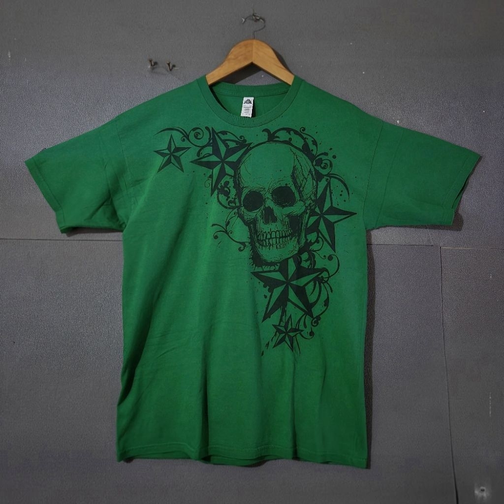 Kaos / Baju Vintage Grunge Emo Skater