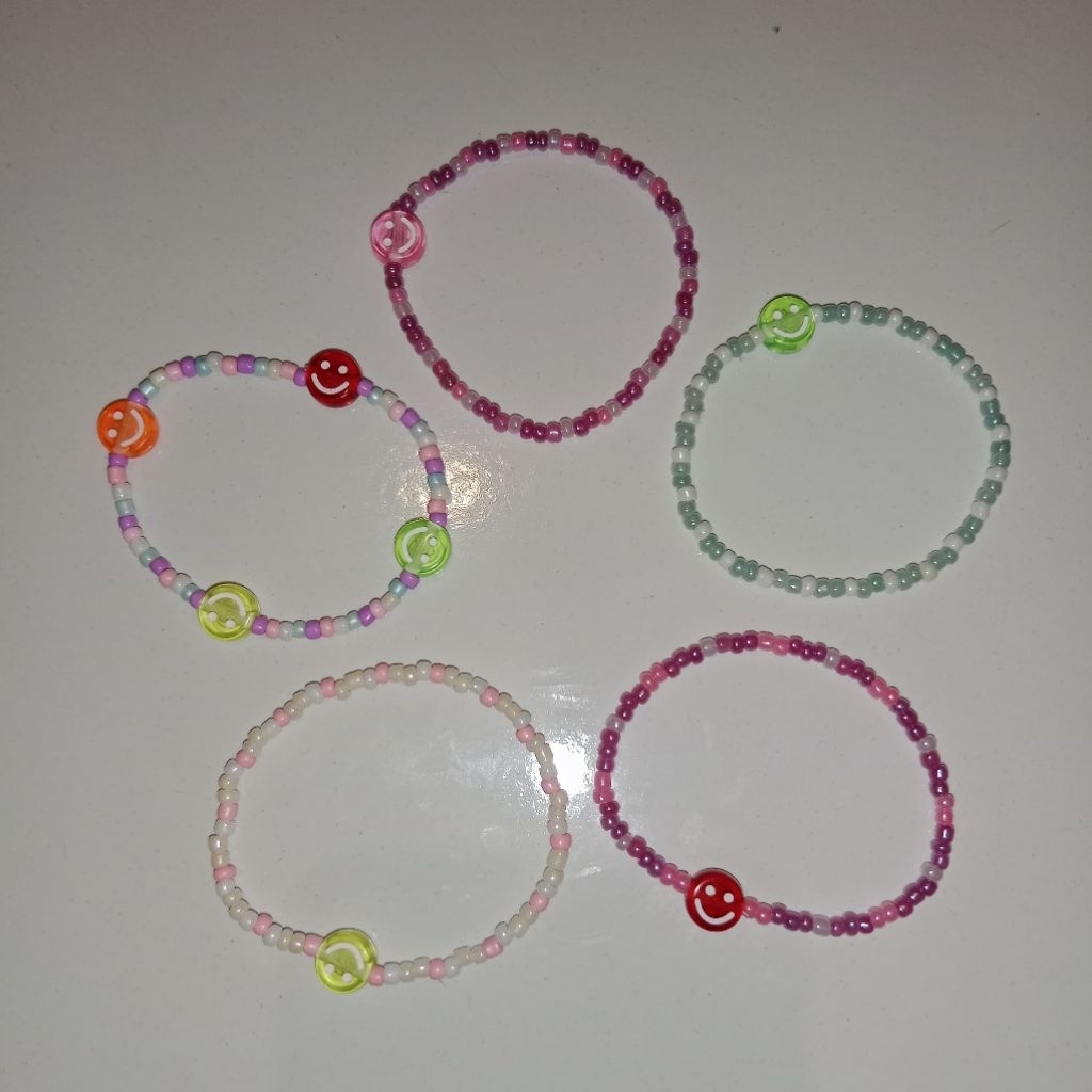 DHC - Gelang Manik Manik | Gelang Smile | Manik-manik