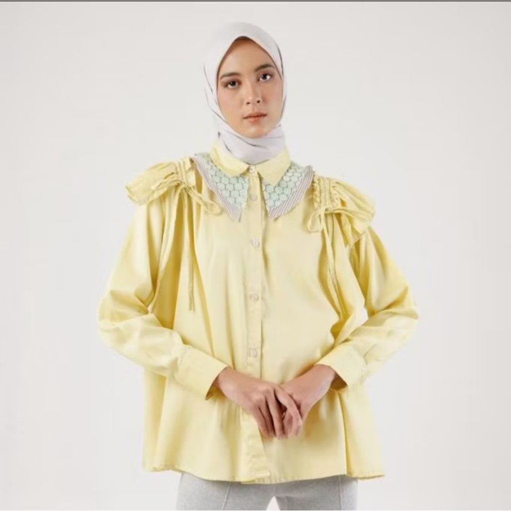 Jenna and Kaia - Helena top Butter PL