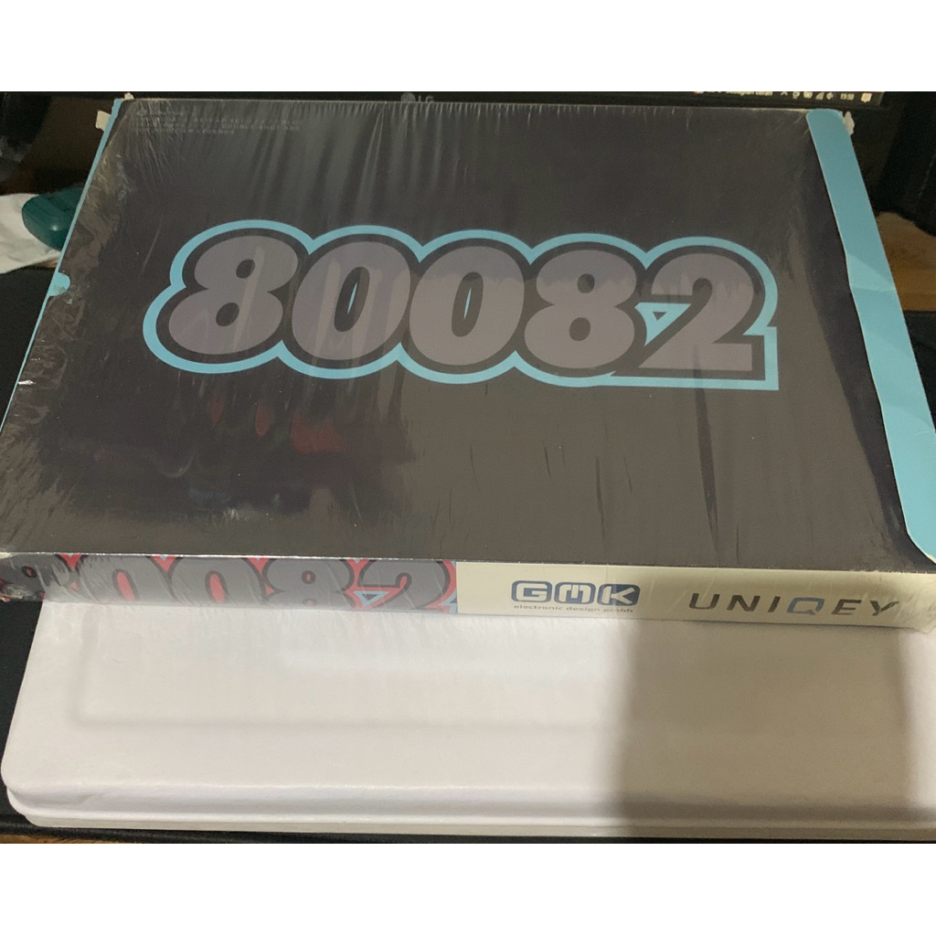 GMK CYL 80082 BL00 BASE KIT + SPACEBAR KIT