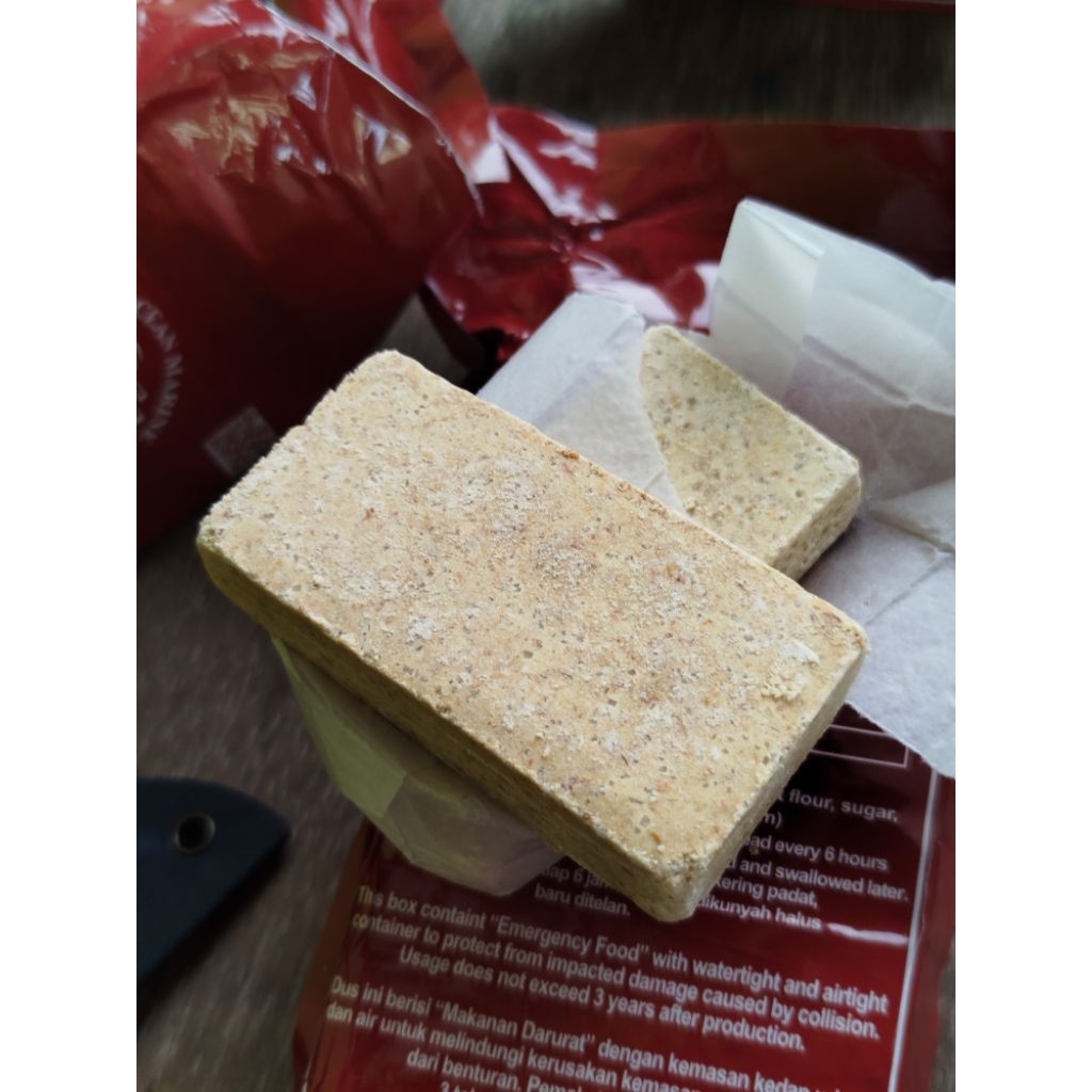 

Biskuit Darurat Roti Gabin