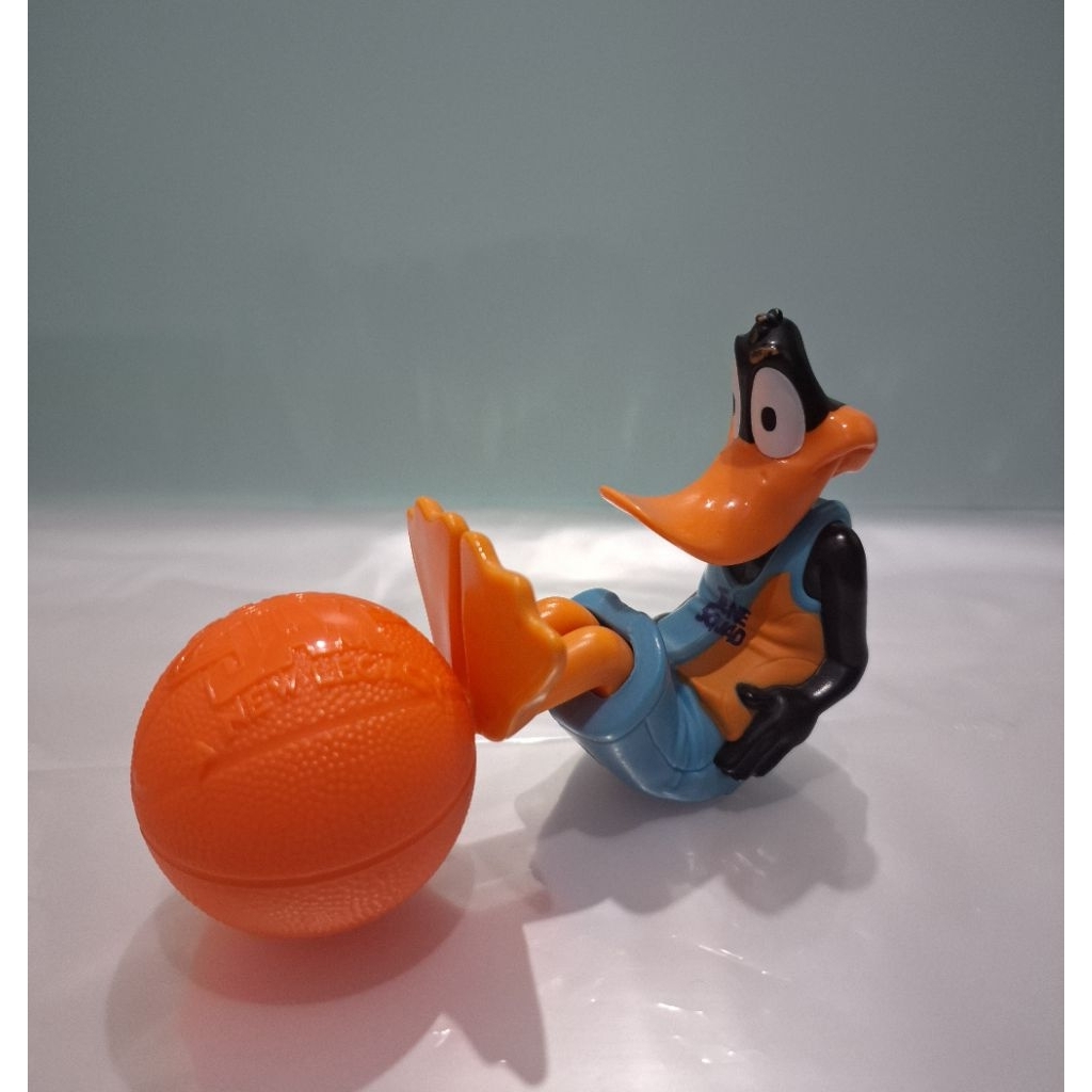 Mainan McD "Looney Tunes" Space Jam