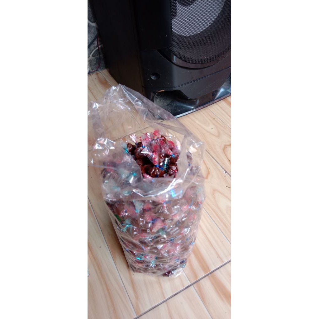 

comel(coklat karamel)bentuk bulat isi 35 biji