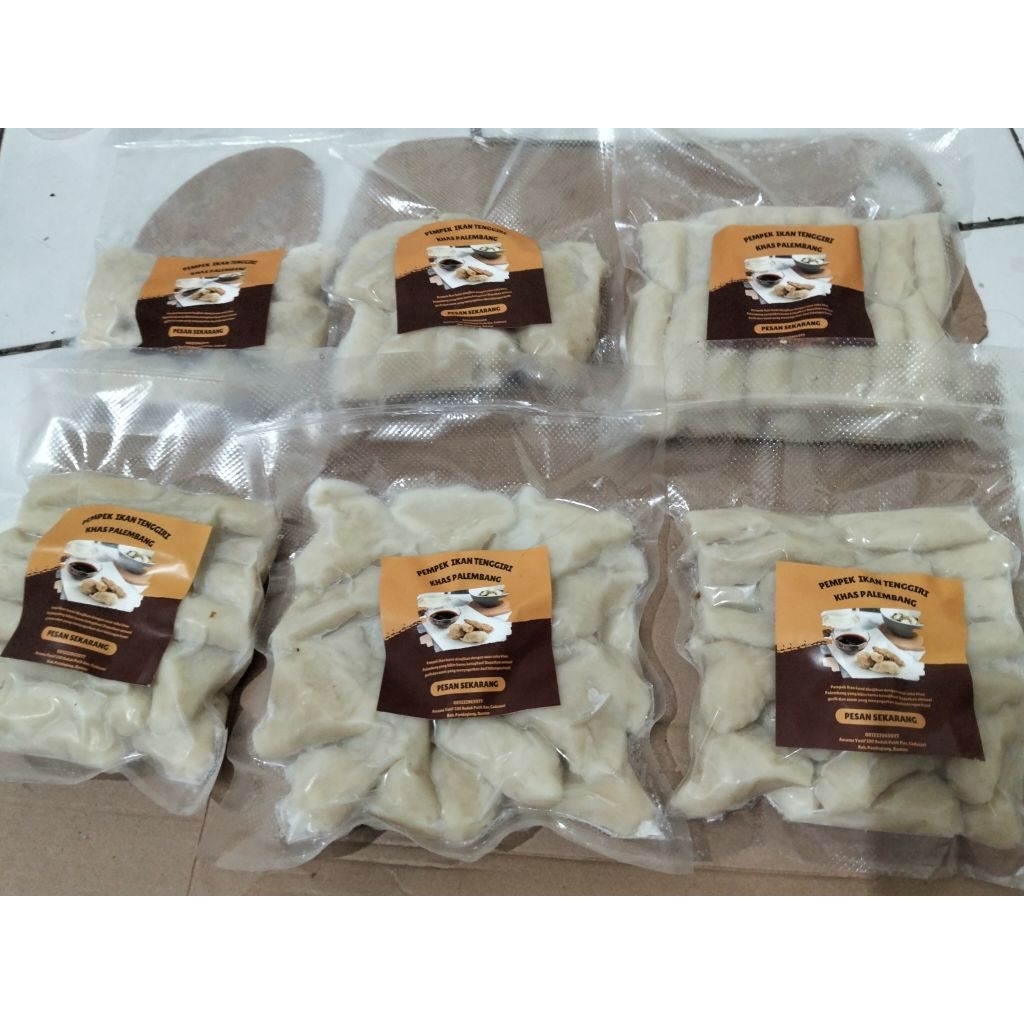 

PEMPEK KHAS PALEMBANG IKAN TENGGIRI ASLI CAMPUR 30 PCS + 1 BOTOL CUKO 250 ML