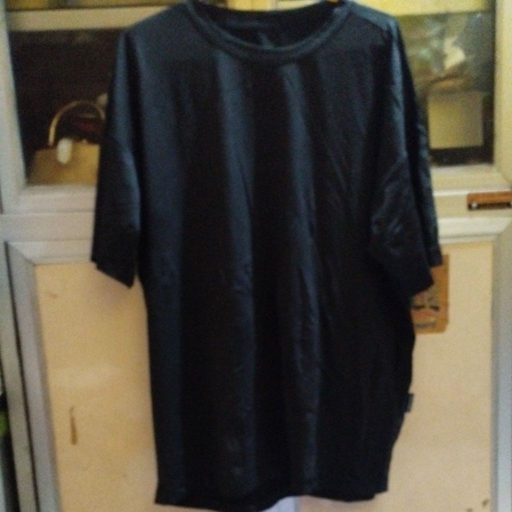 PRELOVED KAOS OLAHRAGA OVERSIZE XEXYMIX