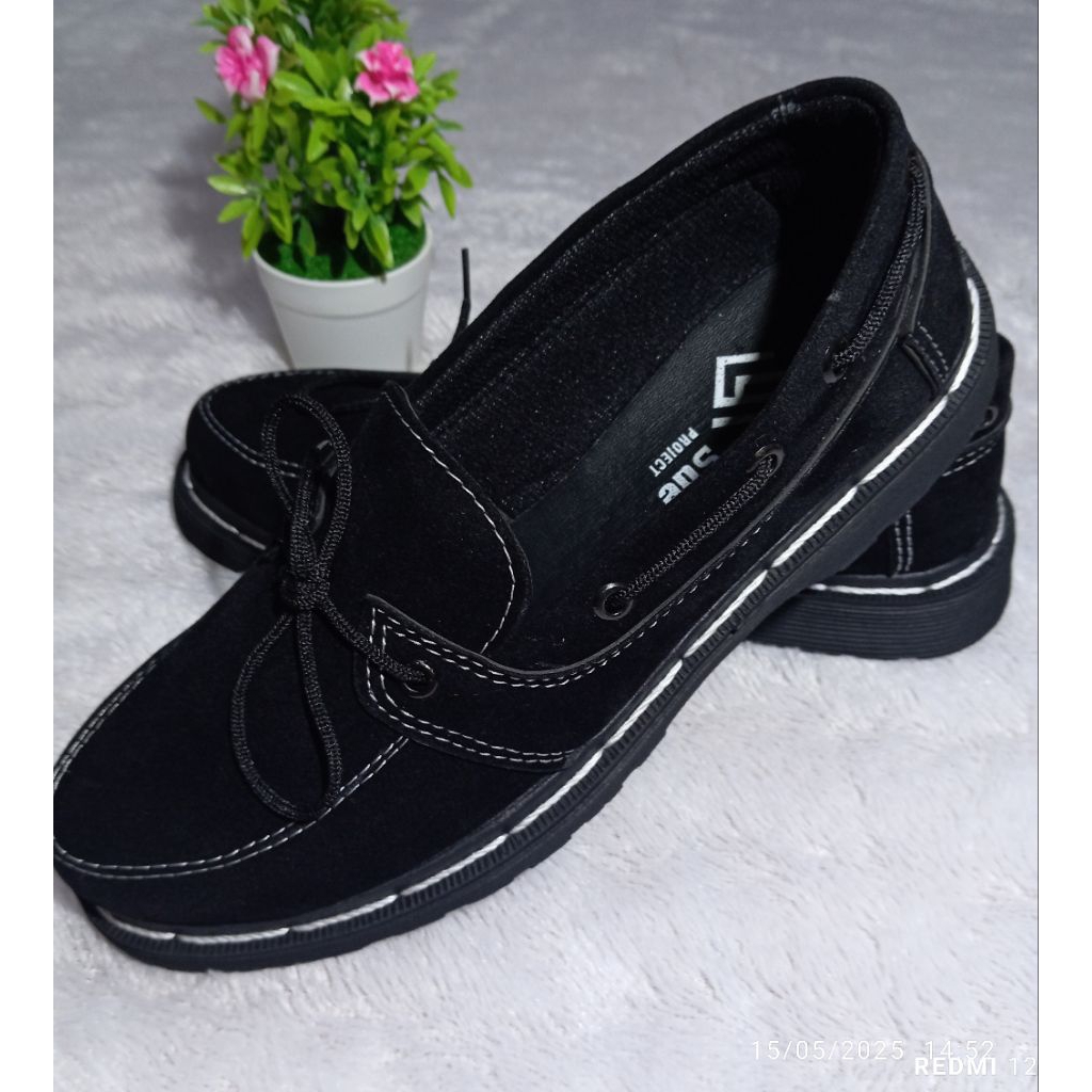 sepatu patofel venny loafer docmart  pria hitam Beludru
