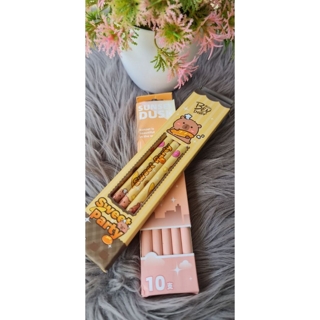 

Pensil motif lucu dan pastel 1 kotak isi 10 pcs