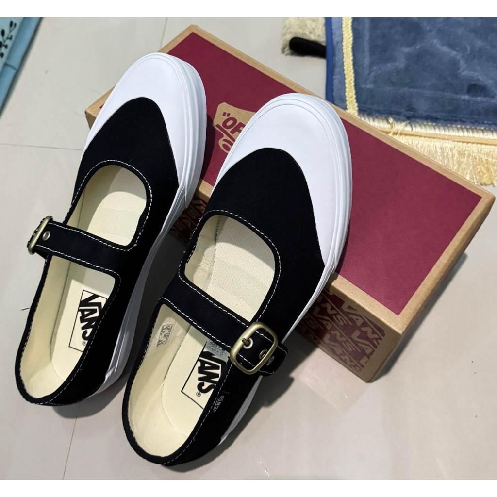vans mary jane shoe