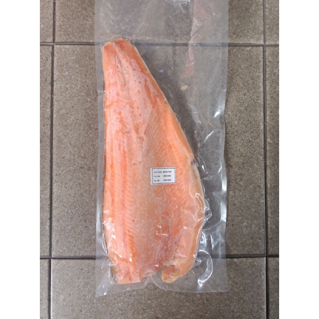 

Salmon Filet Frozen ......