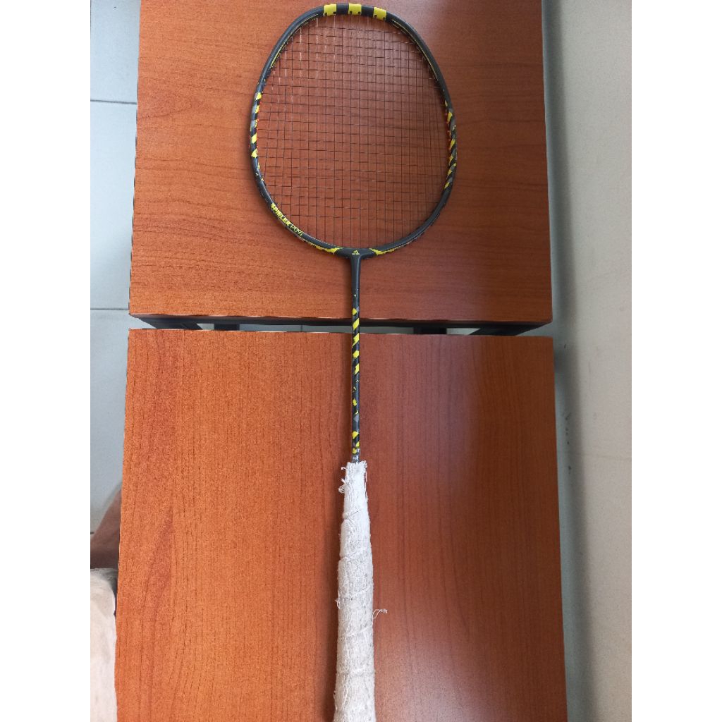 Raket Adidas Spieler P09.1 hitam