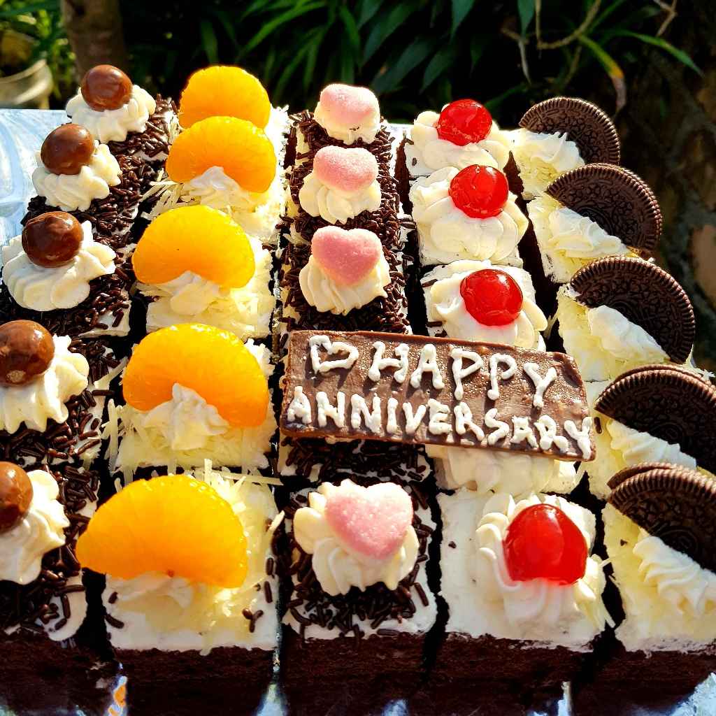 

Cake potong 20x20 hias ulang tahun