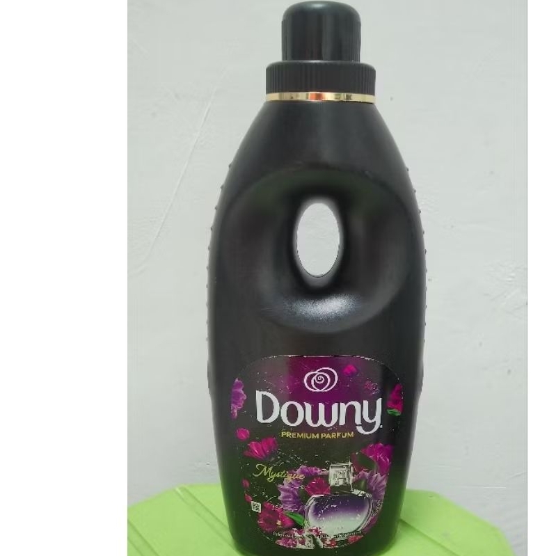 Downy Botol Mystique 900ml