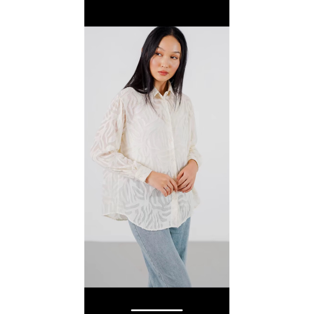 This Is April kemeja preloved