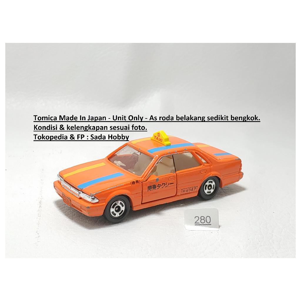 Tomica No 13 Nissan Cedric 4 Door Taxi Orange Japan Loose