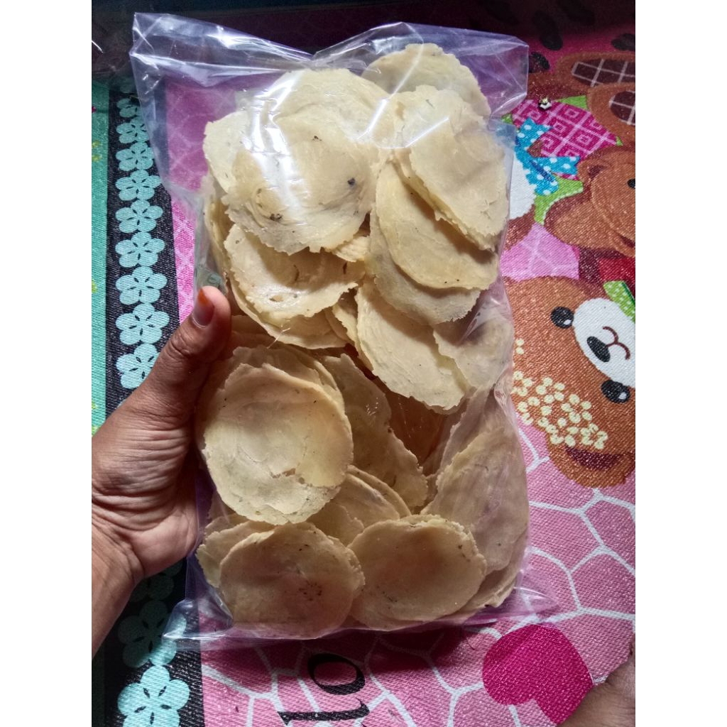 

emping melinjo 1/2 kili