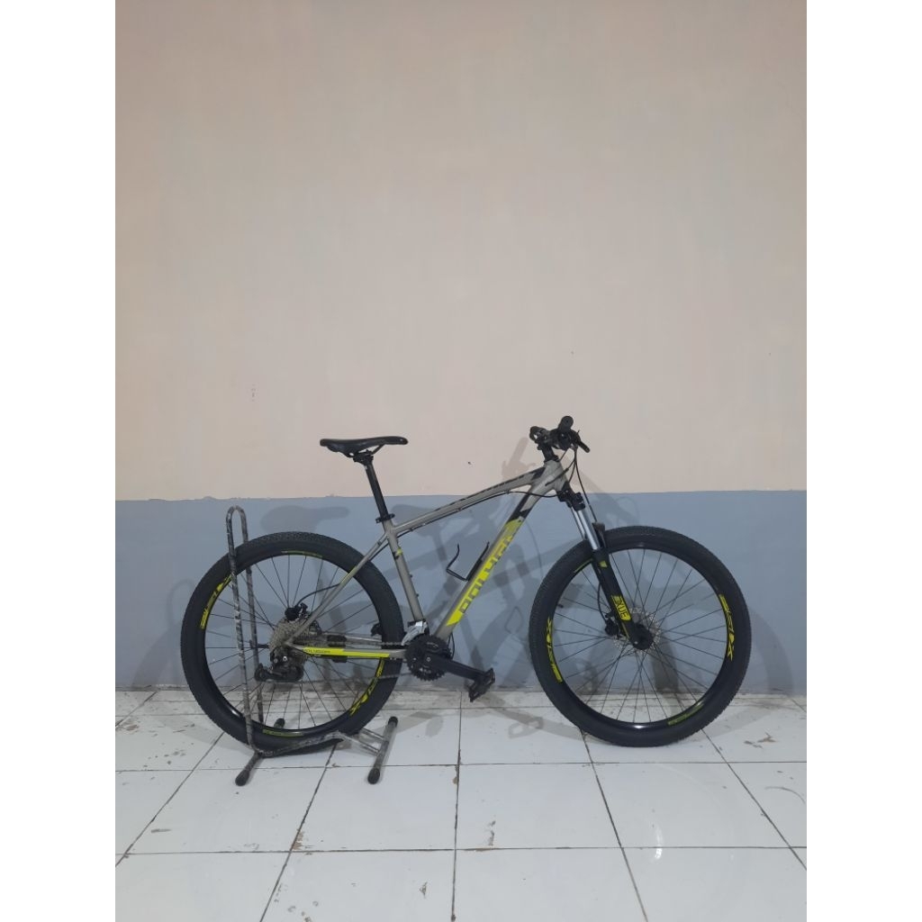 POLYGON PREMIER 5 TAHUN 2022