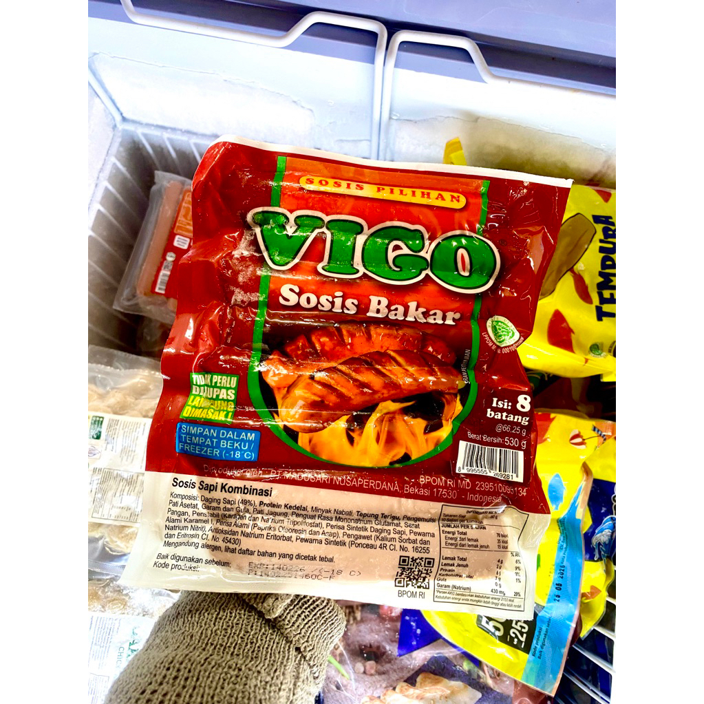 

VIGO Sosis Bakar ( isi 8 batang ) 530gr / sosis sapi bakar kombinasi frozen