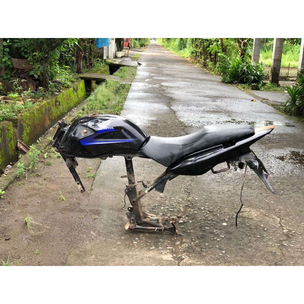 BODY SET TIGER REVO FULL SET RANGKA 2012