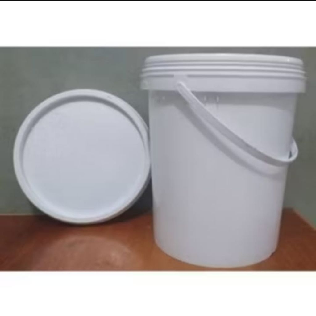Ember Bekas Cat 25kg Dan Tutup Ember Putih Ember Plastik Serba Guna