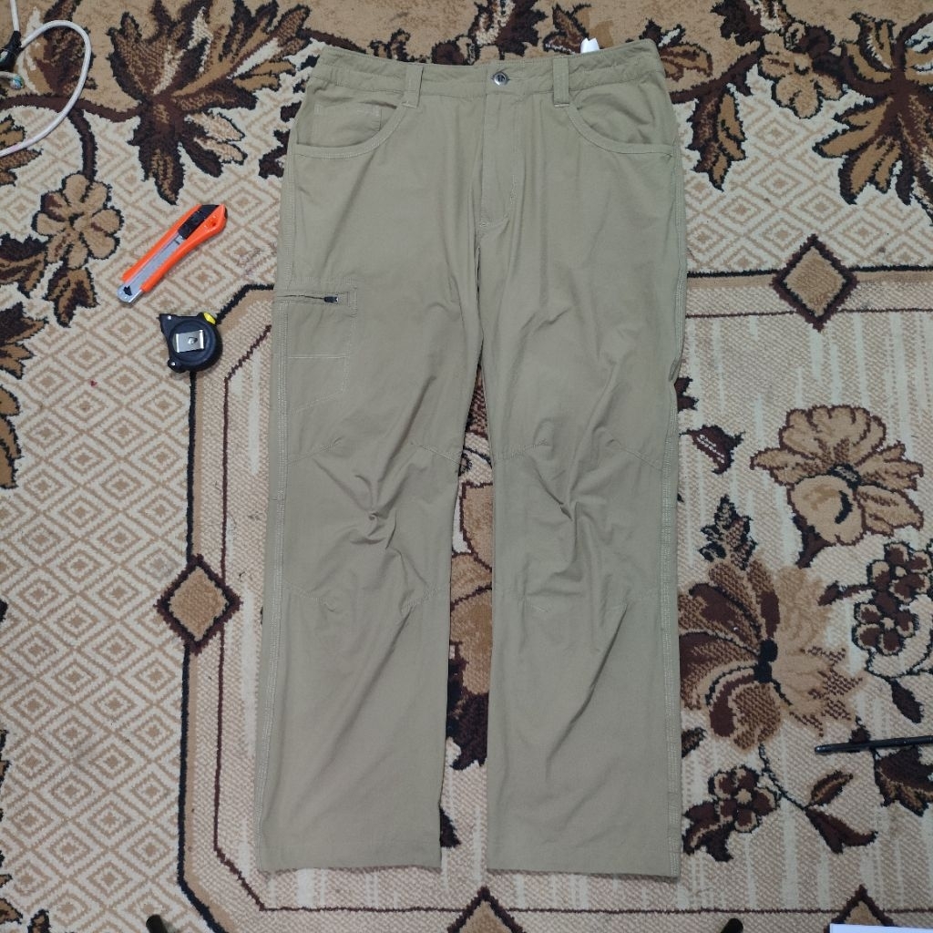 CELANA OUTDOOR HIKING PATAGONIA SECOND