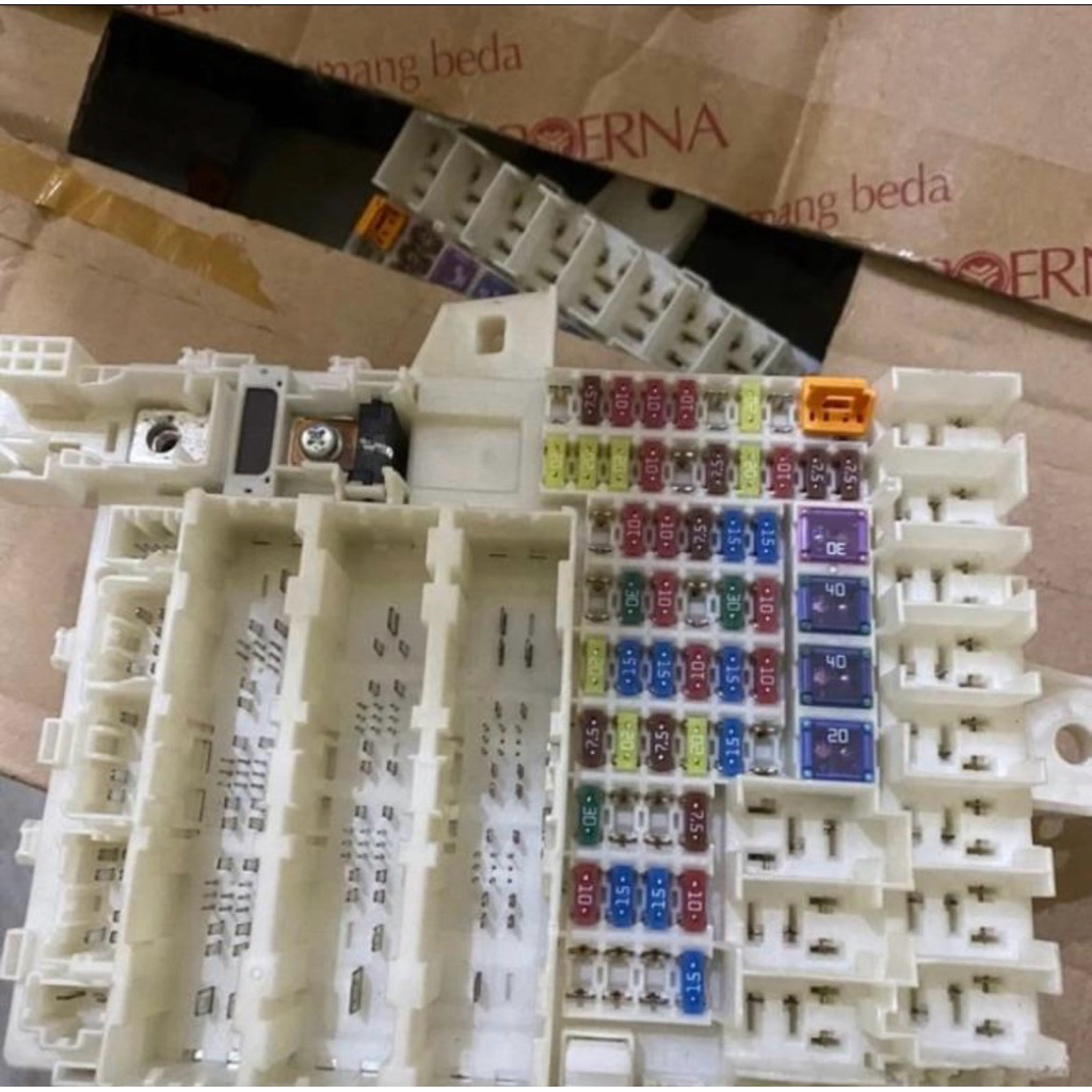 Fuse box sikring honda jazz / honda freed original