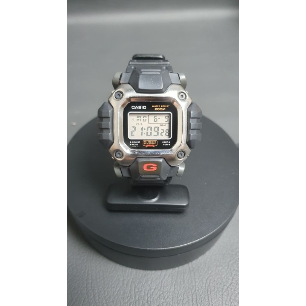 Jam Tangan Casio G shock DW6400 Gundam