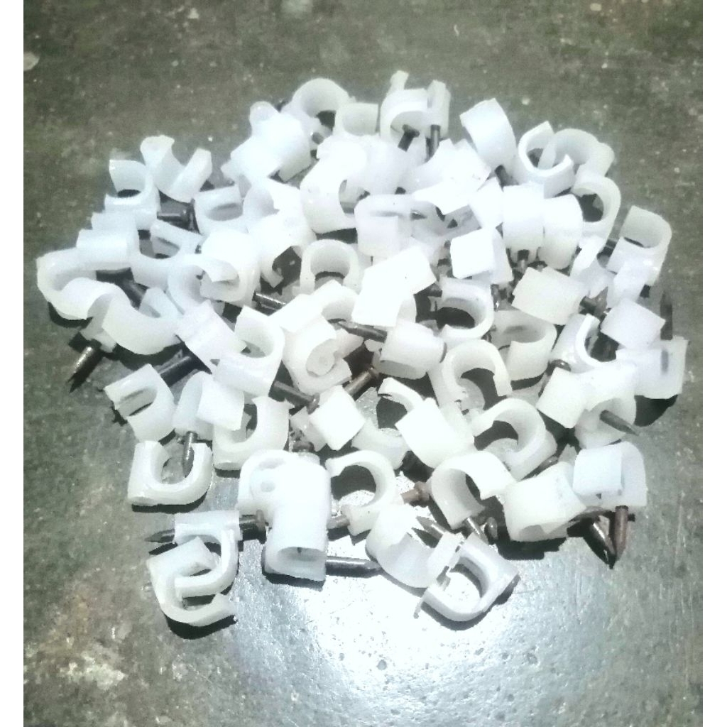 Cable clip Paku klem beton Kleam kable listrik Ukuran 6mm