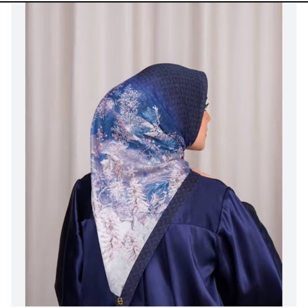 buttonscarves holiday deepblue