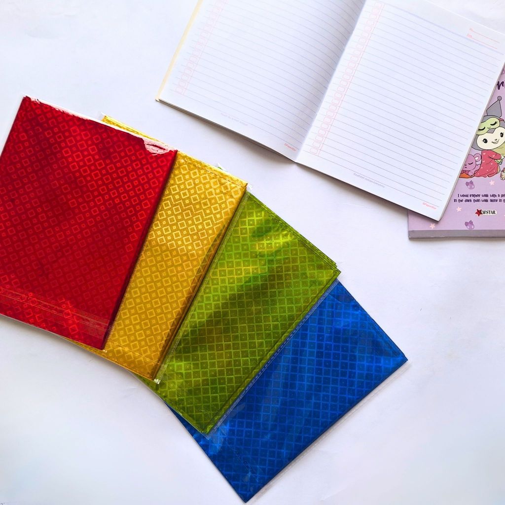 

SAMPUL PRAKTIS Warna Warni Buku Tulis Sidu Ukuran Kwarto Quarto Bahan Plastik Anti Air Waterproof