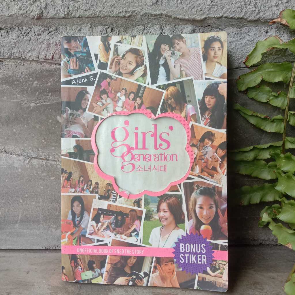 Buku Girls Generation