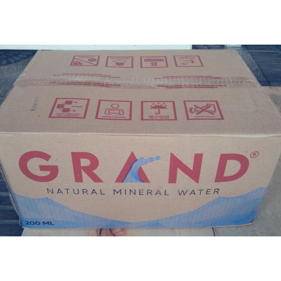 

Air Mineral Grand Cup 200 ml