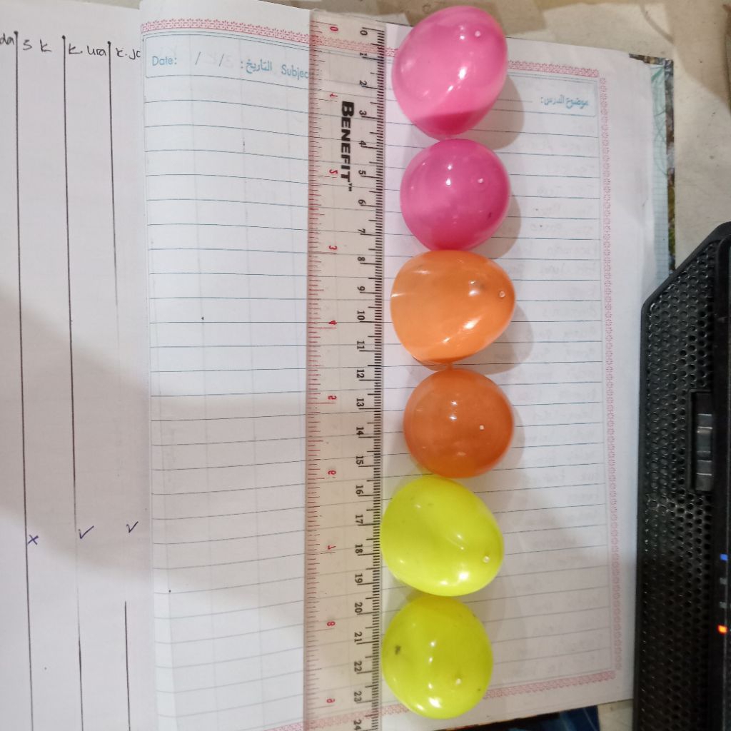 

Mainan telor teloran plastik 1bal isi 100pcs