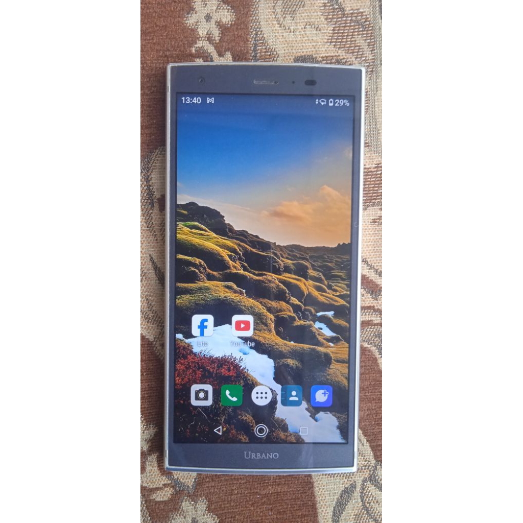 HP KYOCERA URBANO V04/limbah jepang