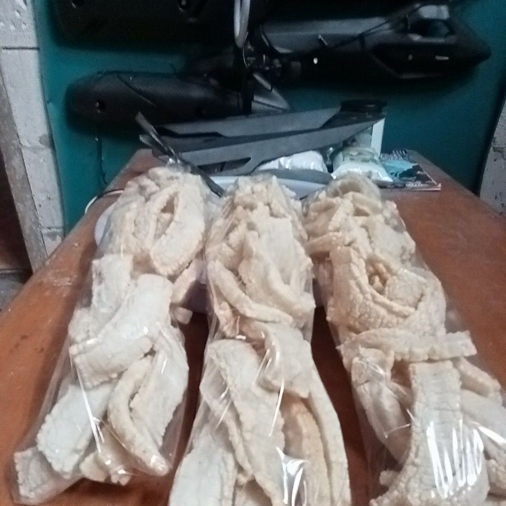 

1 KG rambak jari mentah/krupuk jari/krupuk mie ayam
