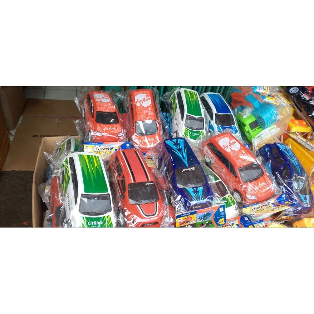 mainan mobil mobilan , mainan anak-anak, mainan mobil mobilan, mobil mobilan , mainan mobil,