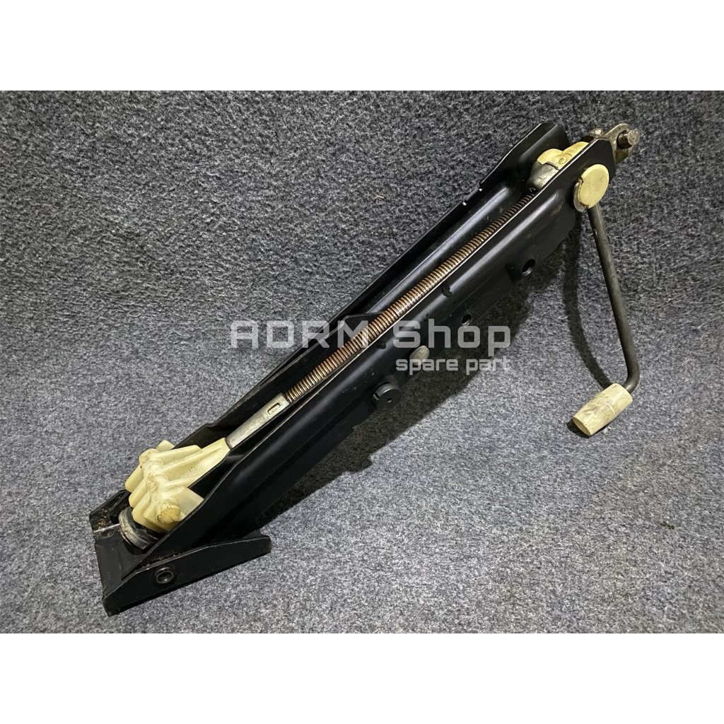 Dongkrak Bmw E39 E60 Original