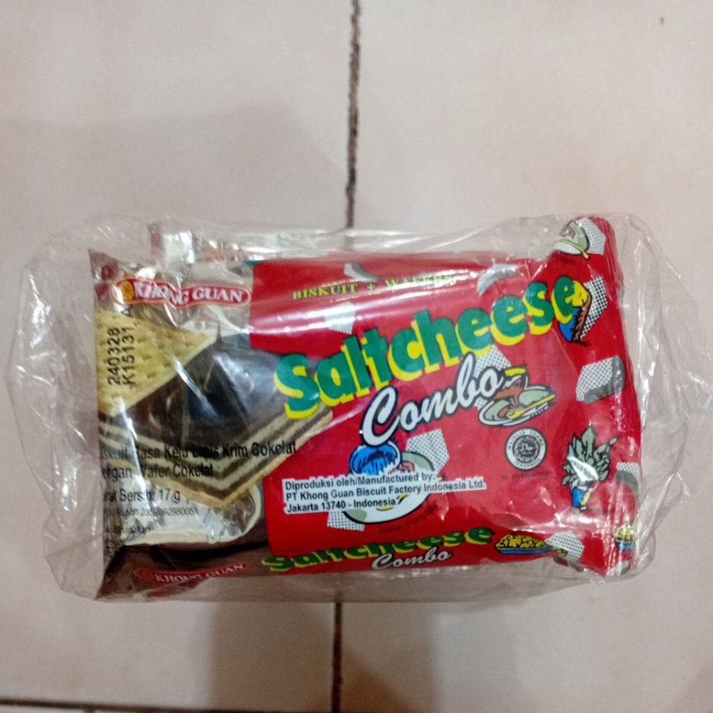 

Salt Cheese Combo Biskuit + Wafer 1 Pack isi 10 Pcs