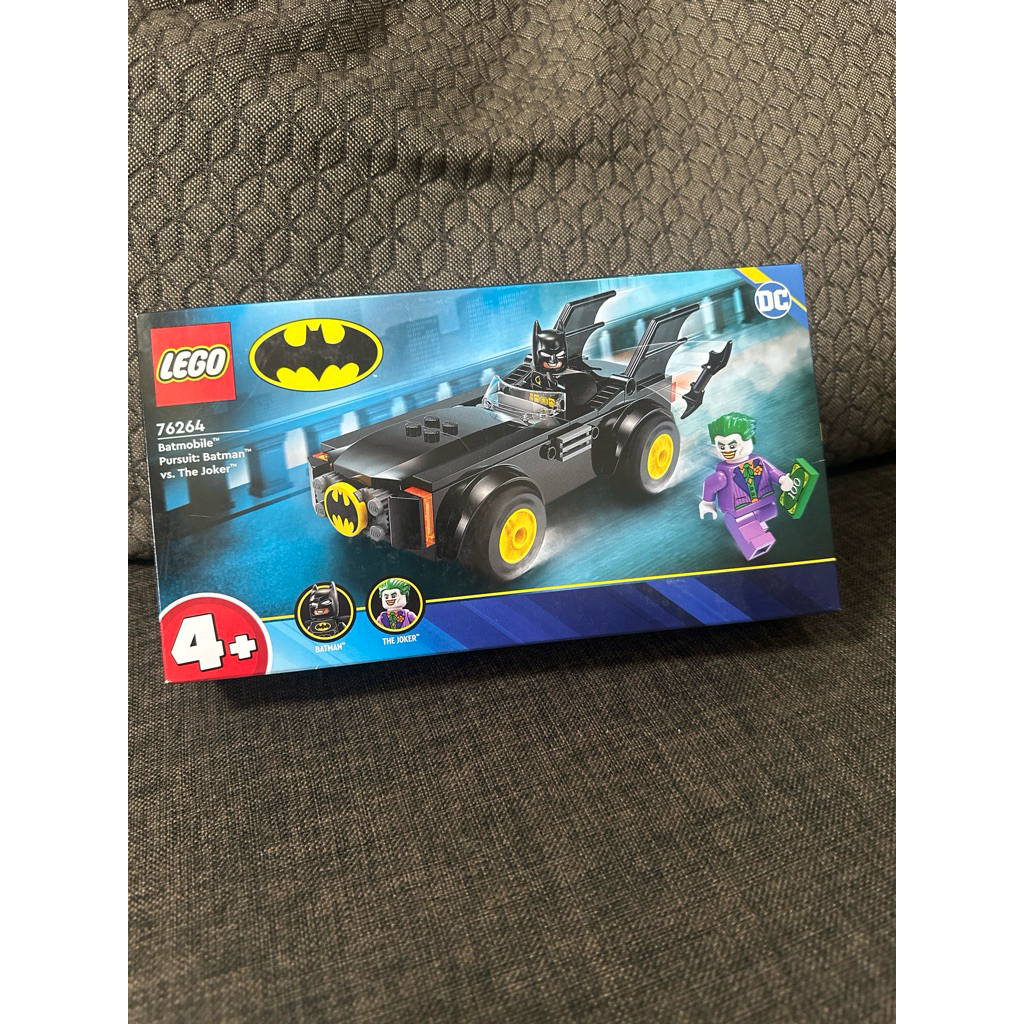 LEGO BATMAN BATMOBILE Batman vs The Joker 76264 Original
