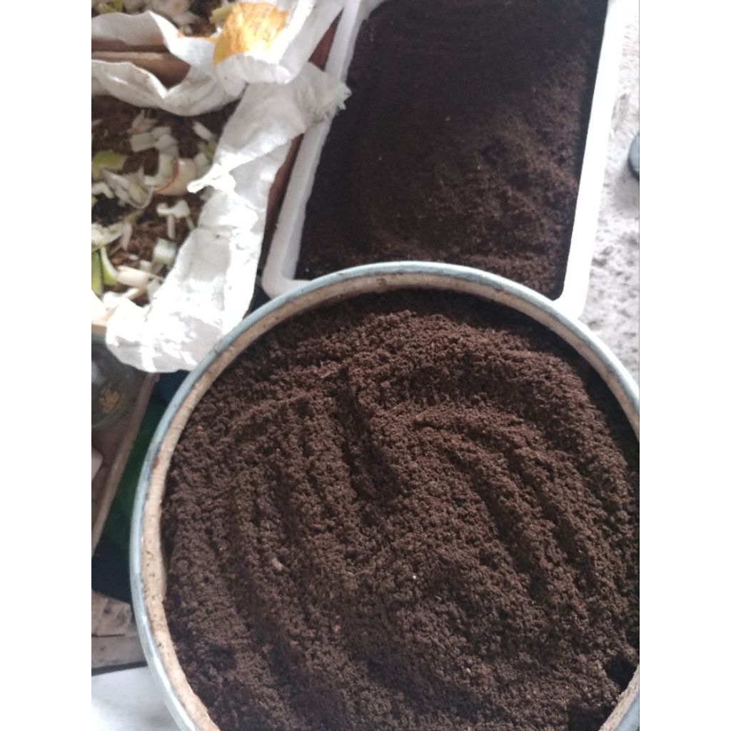 Pupuk kascing (Vermicompost)