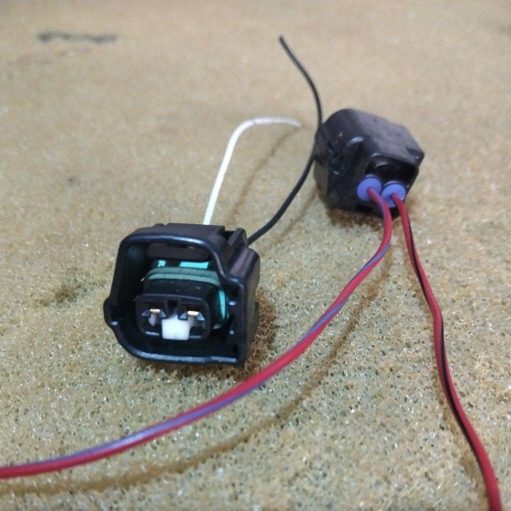 SOKET SWITH MUNDUR CANTER