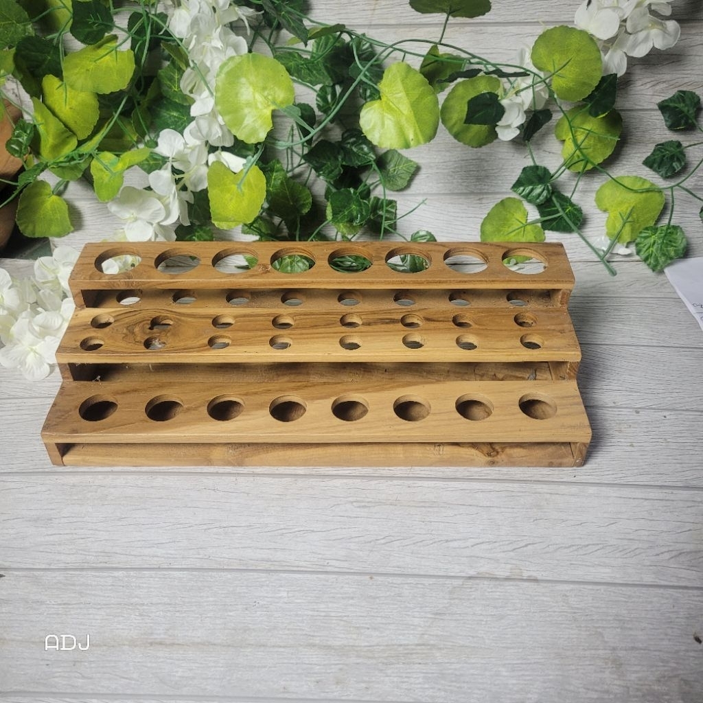 Rak tes tube/rak tabung reaksi kayu jati bertingkat 32 lobang