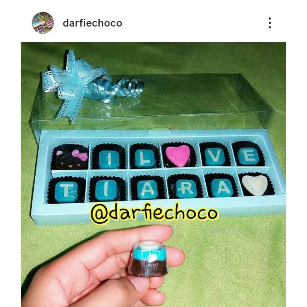 

coklat nama/ultah/anniv dll 12 kotak (2x6)
